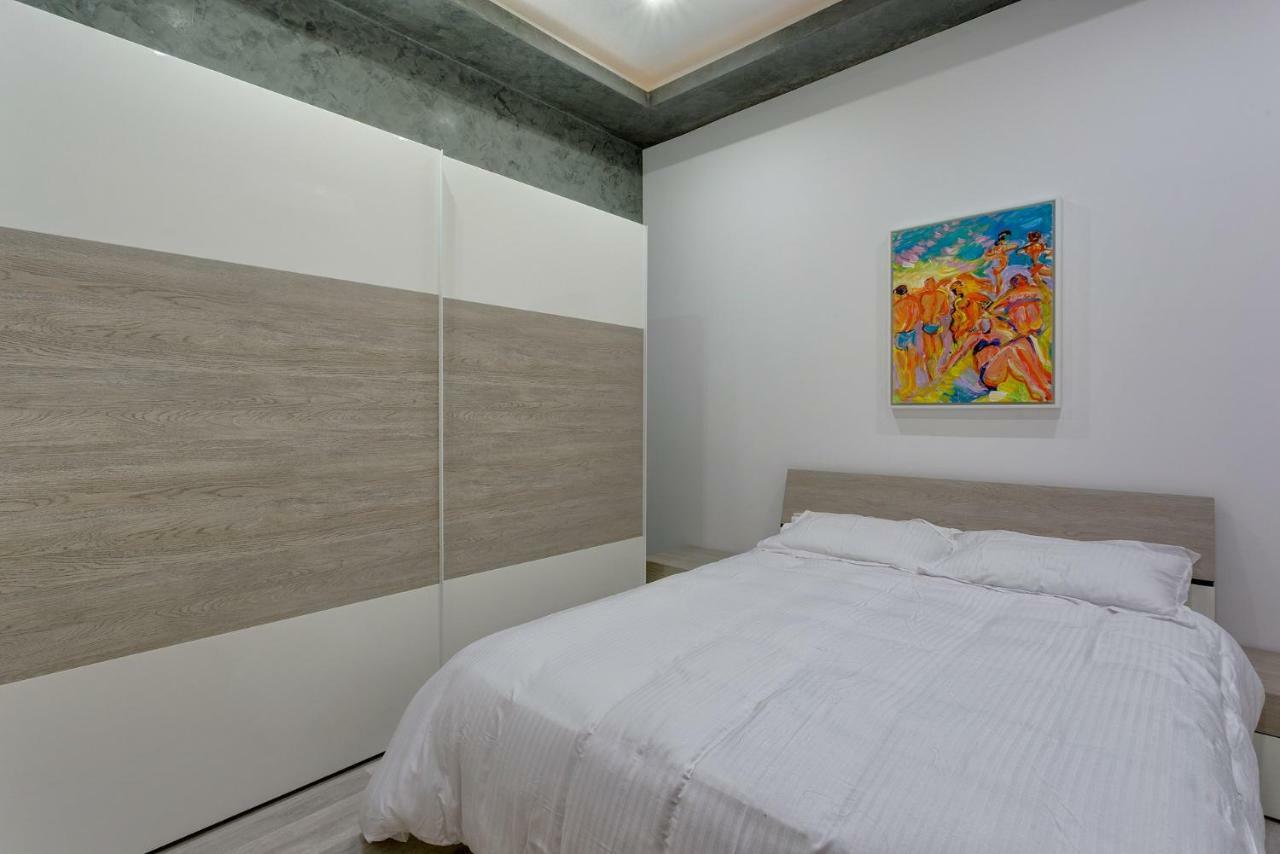 Stylish 3Br Apartment, Fantastic Location In Sliema Exteriör bild